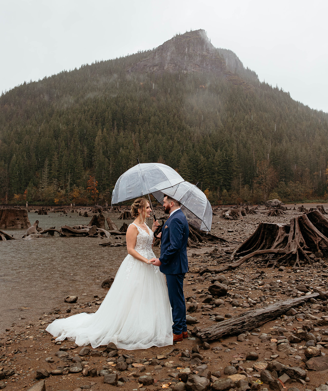 PNW Elopement, Snoqualmie Pass Elopement, PNW Elopement Photographer