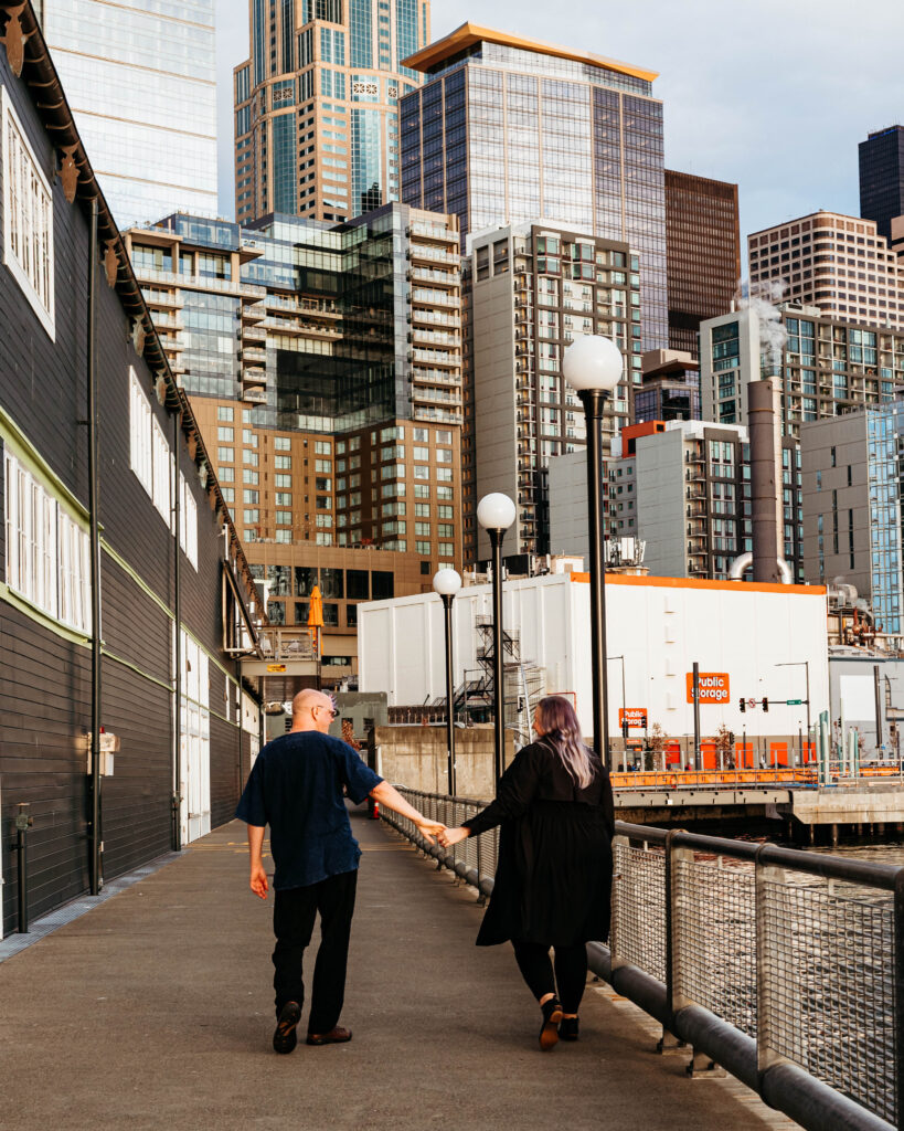 Seattle Photographer, Seattle wedding photographer, seattle engagement, seattle engagement session, pike place market, seattle waterfront, seattle pier