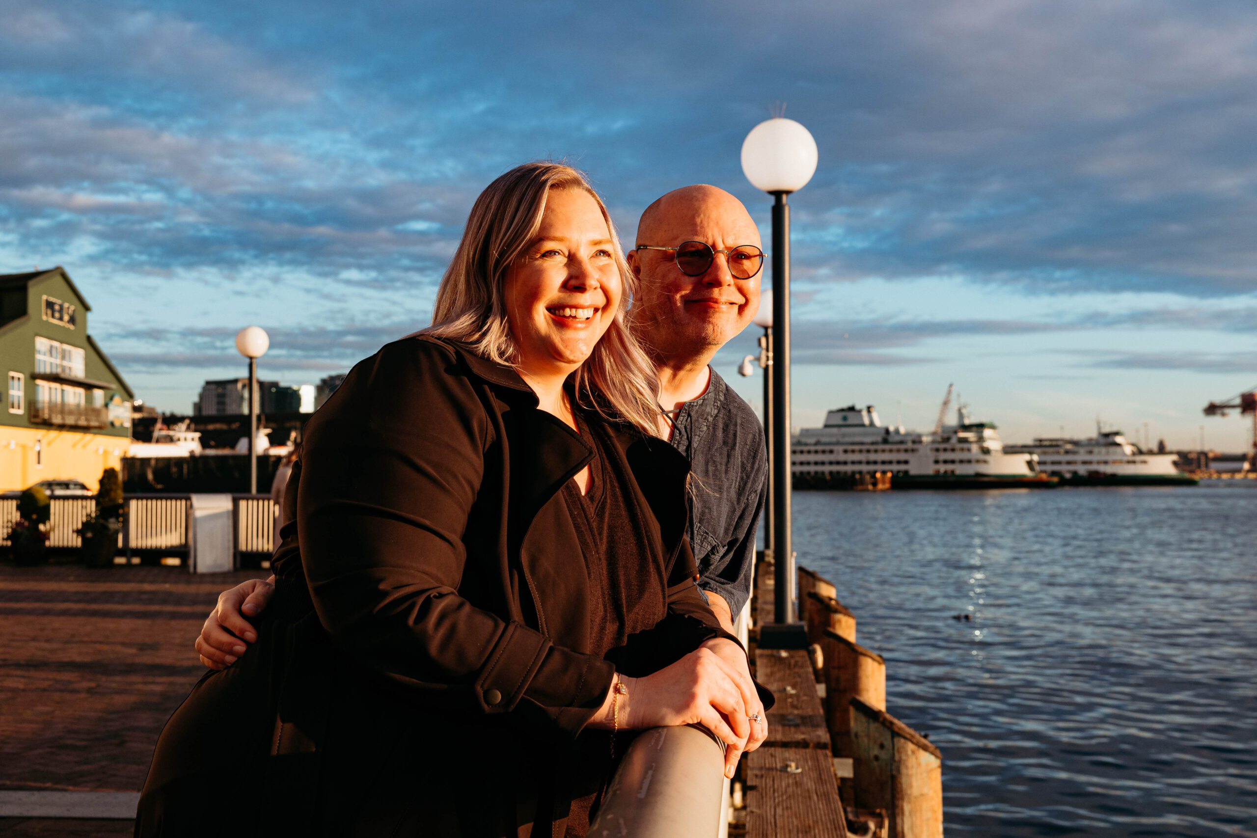 Seattle Photographer, Seattle wedding photographer, seattle engagement, seattle engagement session, pike place market, seattle waterfront, seattle pier