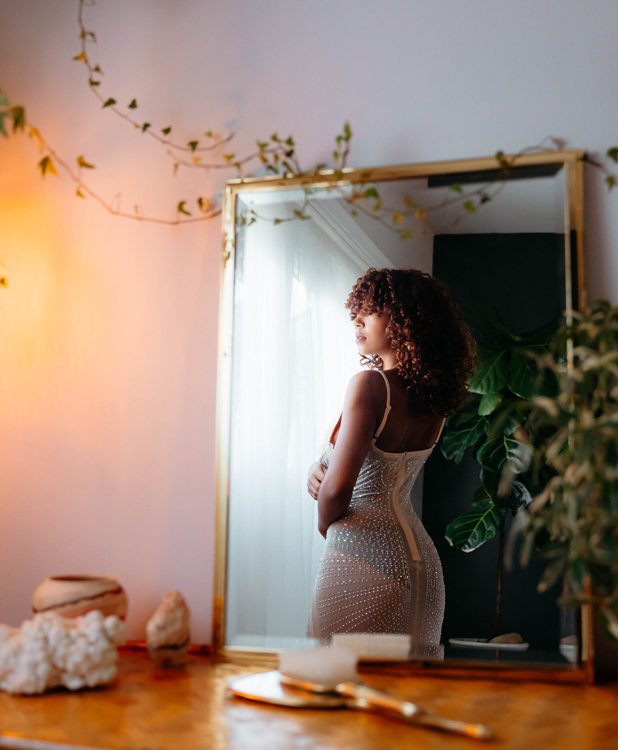 Seattle boudoir photographer capturing natural light portrait