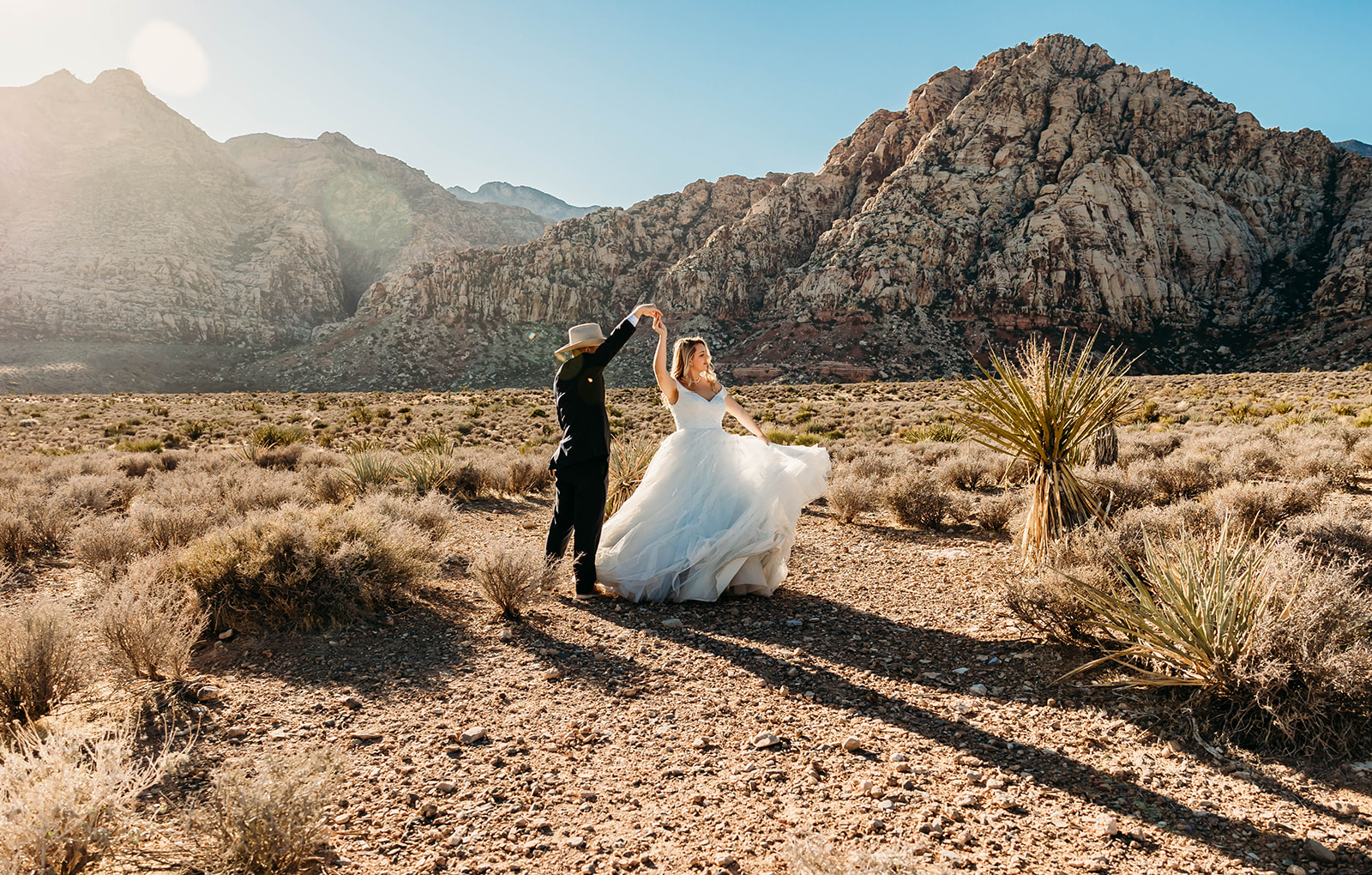 Nevada elopement at Red Rock Canyon