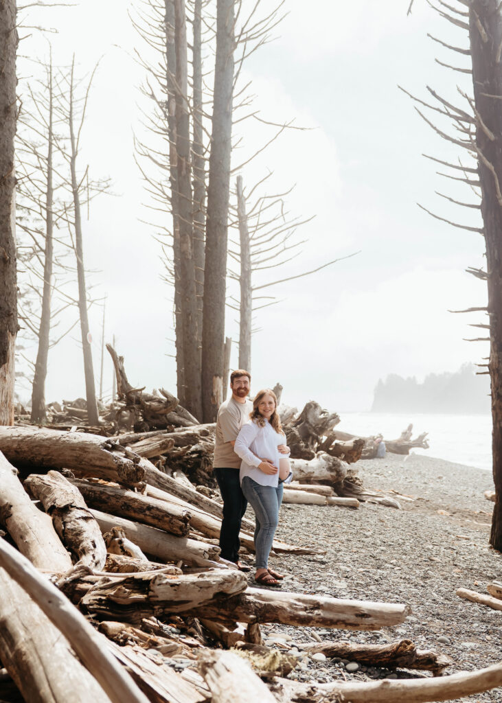 washington coast maternity session 